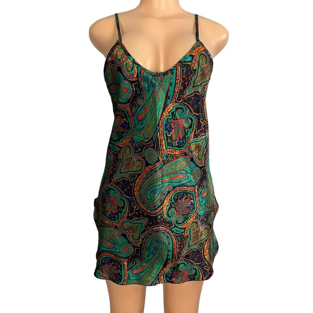 California Dynasty Vintage Paisley Green Slip